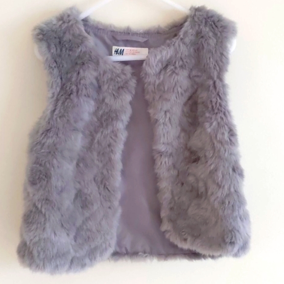 H&M Other - H&M Girls Fur vest